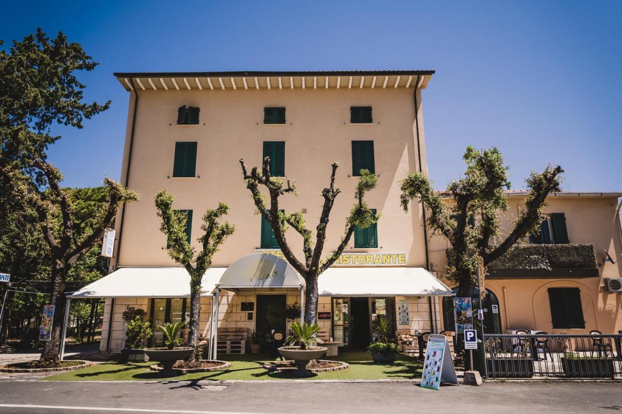 Hotel The Flash - Venturina Terme Luaran gambar