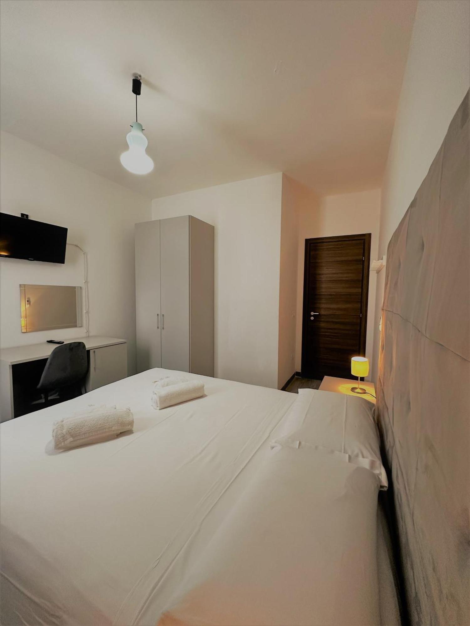 Hotel The Flash - Venturina Terme Luaran gambar